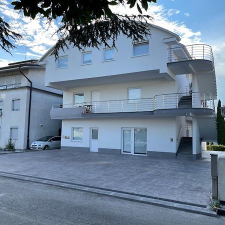 Apartmaji Meduza Izola Exterior foto