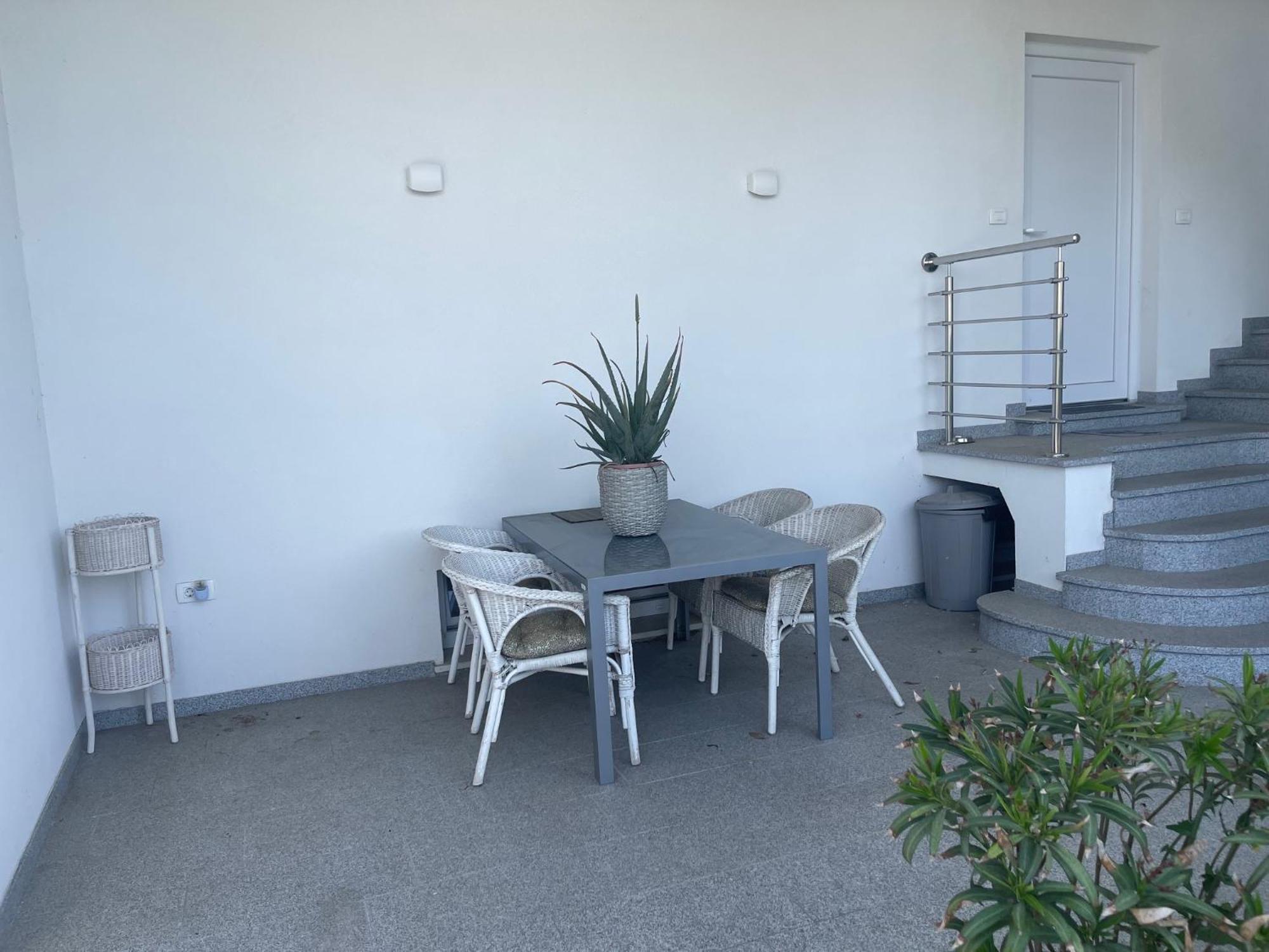 Apartmaji Meduza Izola Exterior foto